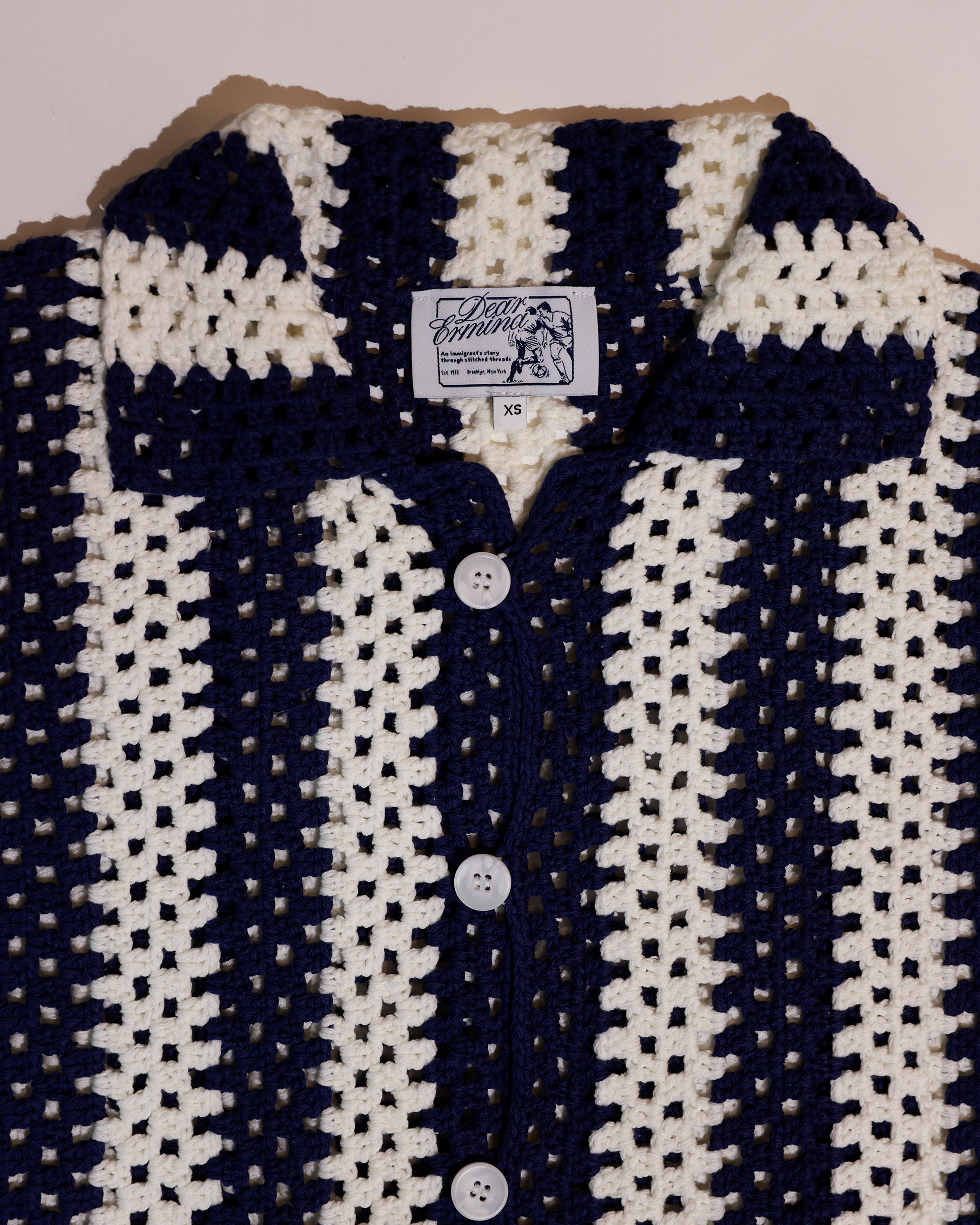 NAVY STRIPED CROCHET KNIT SHIRT